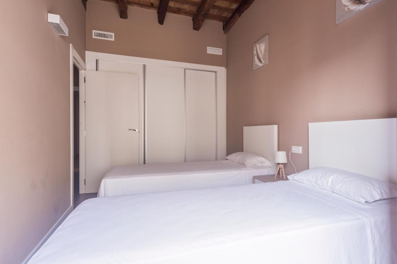 San Miguel, Luxury Apartments. Valencia Luaran gambar